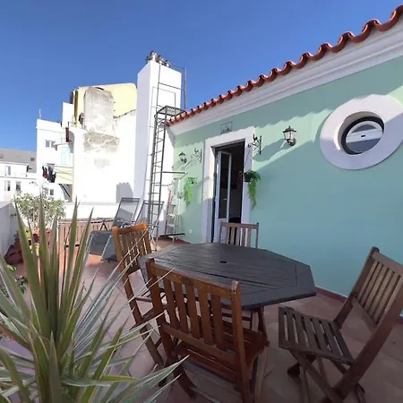 Principe Real Magnificent Duplex View Apartment *